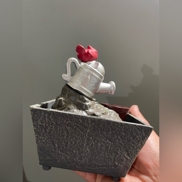 Feathered friends tabletop fountain -new in box - Picture 5 of 8